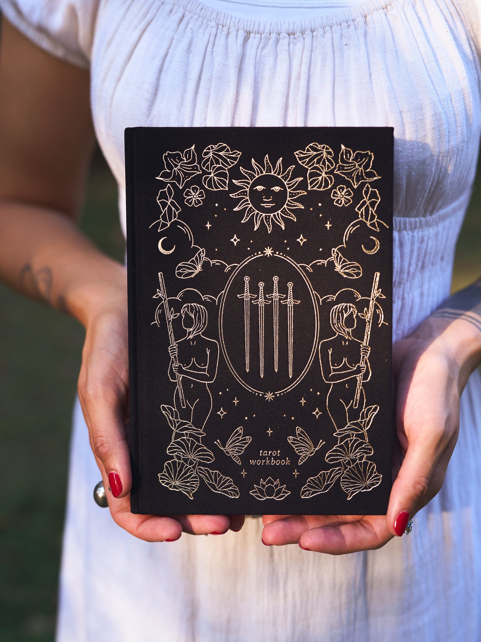 Linen Hardcover Tarot Workbook: Gold Foil Embossed Journal