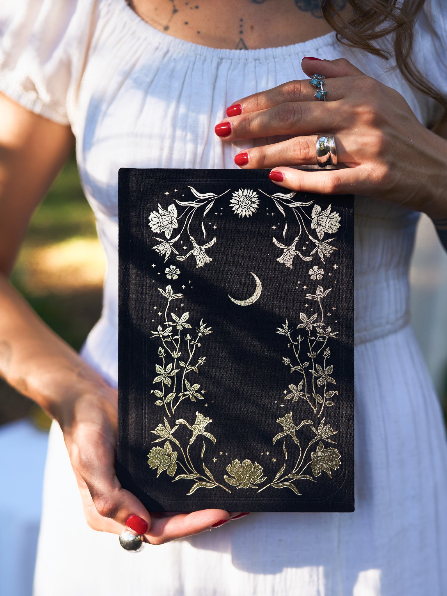 Moon Journal - 2026 Planner- Black edition
